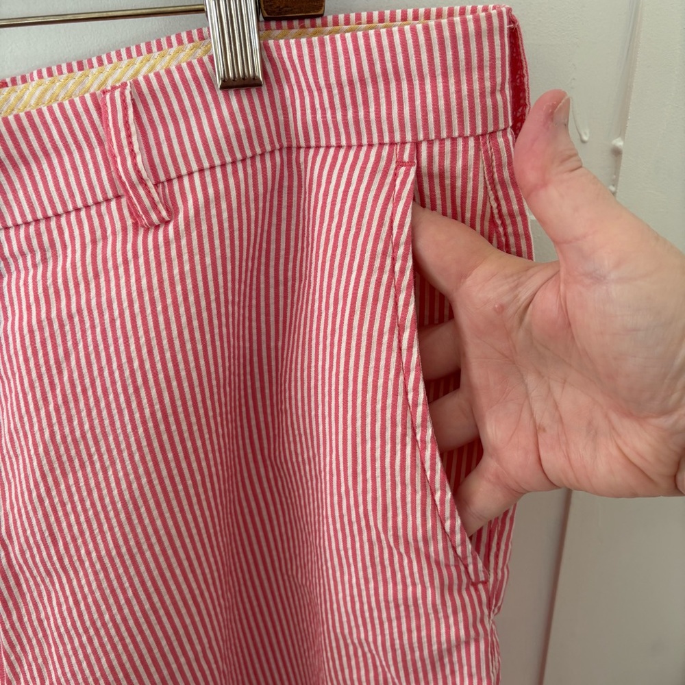 Southern Tide Skipjack Red White Striped Seersucker Shorts. Size 40. - Picture 2 of 10
